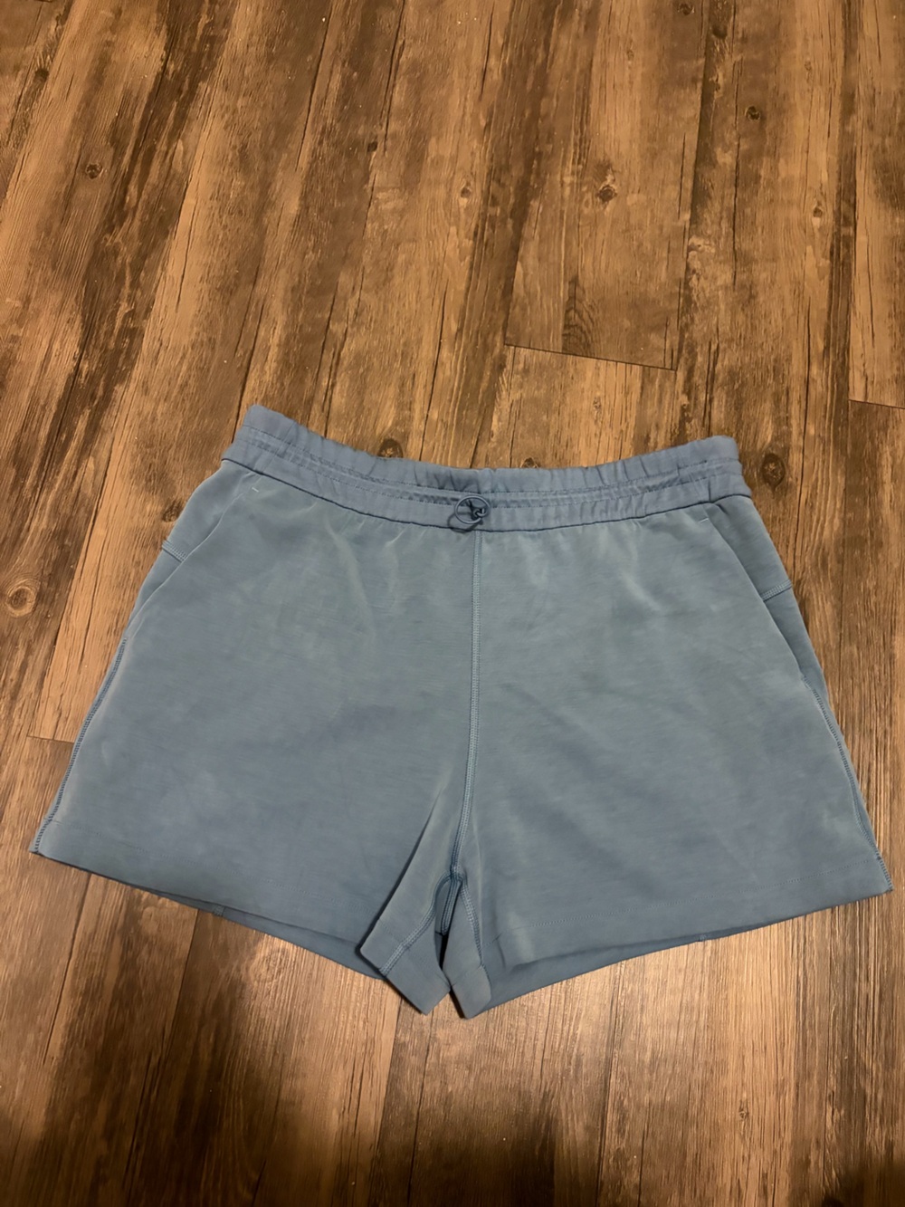Lululemon Athletica Softstreme High-Rise Blue Shorts 12